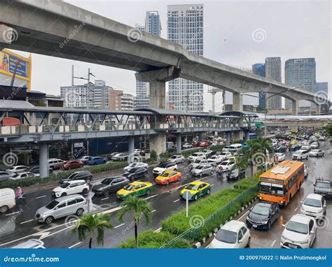 central lardprao intersection